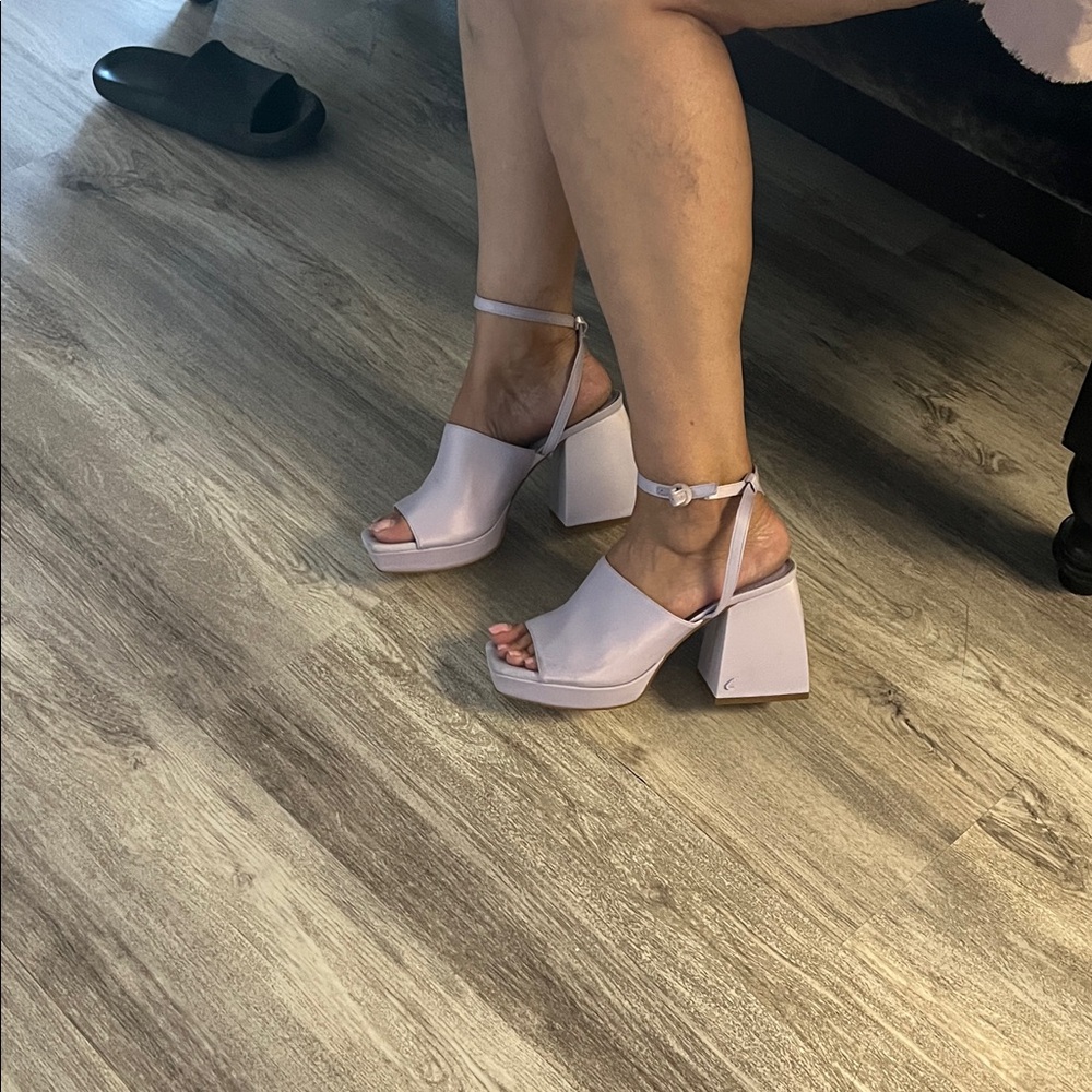 Chic Lavender Block Heel Sandals